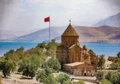 جزیره آکدامار وان